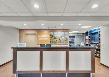 Hampton Inn & Suites Kenosha Pleasant Prairie hotel thumbnail 3