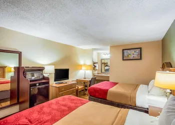 Econo Lodge Huntington - Barboursville University Area hotel thumbnail 8