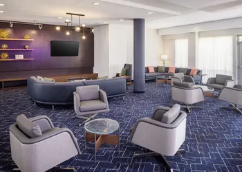 Courtyard by Marriott Charleston Downtown/Civic Center hotel thumbnail 3