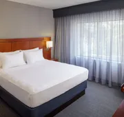 Courtyard by Marriott Charleston Downtown/Civic Center hotel detail image 7