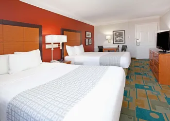 La Quinta Inn by Wyndham Cheyenne hotel thumbnail 6
