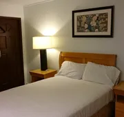 Greenview Inn Riverhead hotel detail image 3