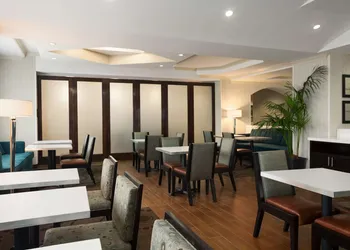 Hampton Inn Los Angeles Int'l Airport/Hawthorne hotel thumbnail 2