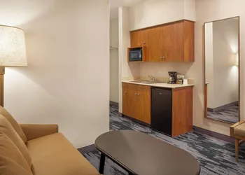 Fairfield Inn & Suites by Marriott Napa American Canyon hotel thumbnail 3