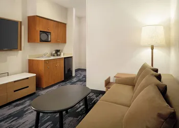Fairfield Inn & Suites by Marriott Napa American Canyon hotel thumbnail 5
