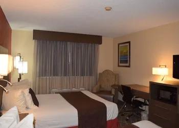 American Inn & Suites West Memphis I-40/I-55 hotel thumbnail 7