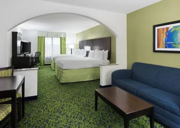 Holiday Inn Express & Suites Stroudsburg-Poconos by IHG hotel thumbnail 7