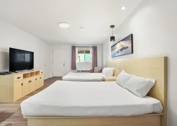 Saga Resort hotel thumbnail 5