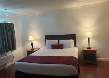 Hometown Inns North Hills hotel thumbnail 6