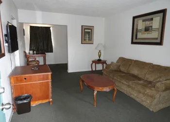 Travel Inn hotel thumbnail 6