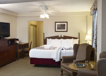 Harrison Hot Springs Resort and Spa hotel thumbnail 3