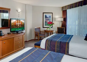 Harrison Hot Springs Resort and Spa hotel thumbnail 7