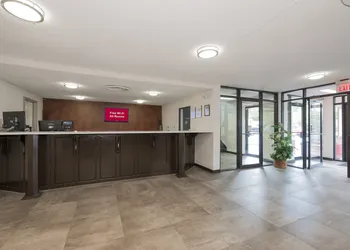 Red Roof Inn PLUS+ & Suites Opelika hotel thumbnail 6