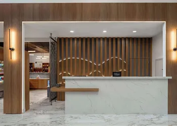 DoubleTree Suites by Hilton Hotel Mt. Laurel hotel thumbnail 6