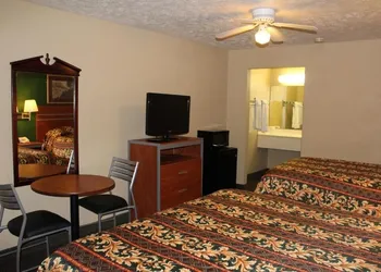 Apple Annies Inn hotel thumbnail 6