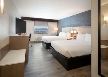 DoubleTree by Hilton Denver - Thornton hotel thumbnail 6
