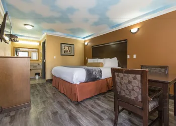 Hollywood Palms Inn and Suites hotel thumbnail 6