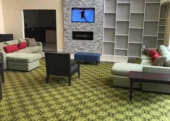 Days Inn & Suites by Wyndham Rochester Hills MI hotel thumbnail 3