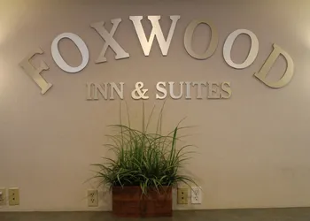 Foxwood Inn & Suites hotel thumbnail 3