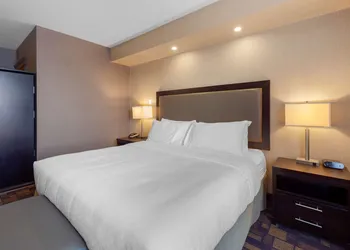 Best Western Plus Fox Creek hotel thumbnail 5