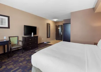 Best Western Plus Fox Creek hotel thumbnail 6