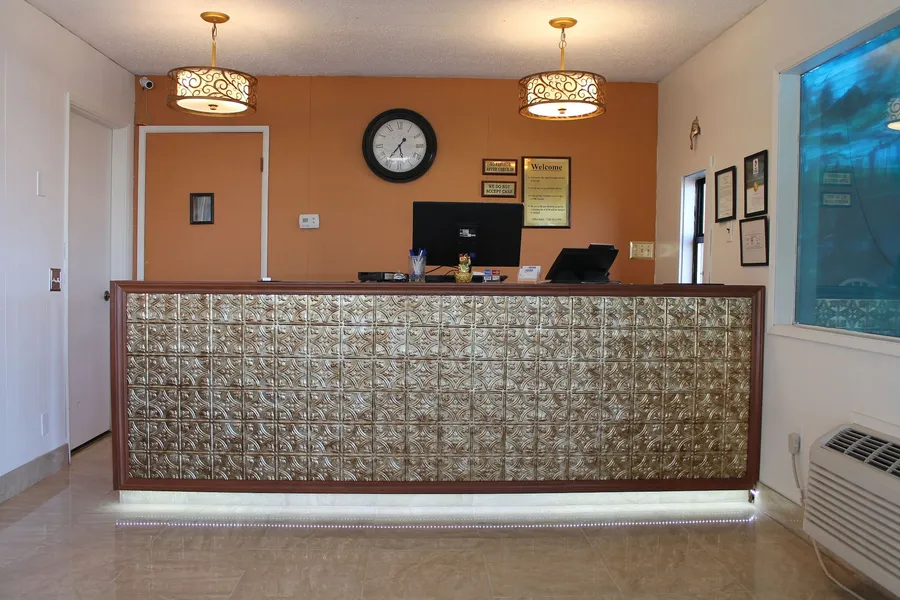 Americas Best Value Inn Boardman hotel detail image 2