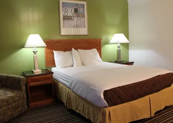 Americas Best Value Inn Boardman hotel thumbnail 6