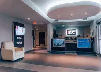 Motel 6 Airdrie, AB hotel thumbnail 3