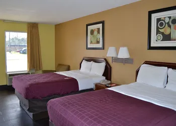 Econo Lodge Picayune hotel thumbnail 5