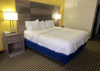 Baymont by Wyndham Oklahoma City Airport hotel thumbnail 4