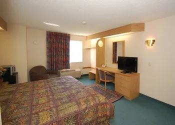 Rodeway Inn Willington North hotel thumbnail 4