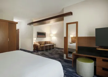 Fairfield Inn & Suites Bristol hotel thumbnail 5