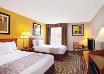 La Quinta Inn by Wyndham Orlando International Drive North hotel thumbnail 5