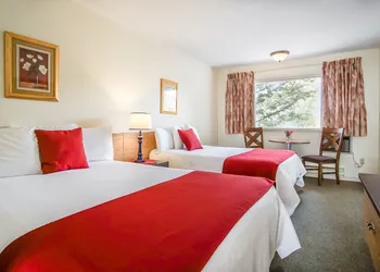Gables Motel hotel thumbnail 3