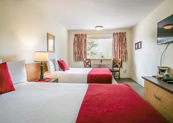 Gables Motel hotel thumbnail 4