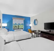 Holiday Inn Express Hotel & Suites Cross Lanes by IHG hotel detail image 3