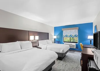 Holiday Inn Express Hotel & Suites Cross Lanes by IHG hotel thumbnail 4