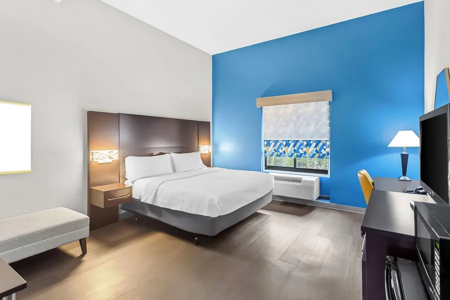 Holiday Inn Express Hotel & Suites Cross Lanes by IHG hotel detail image 6