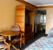 Executive Inn and Suites hotel detail image 3
