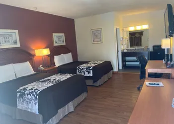 Relax Inn hotel thumbnail 2