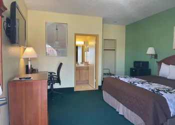 Relax Inn hotel thumbnail 4