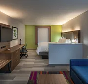 Holiday Inn Express & Suites N Waco Area - West by IHG hotel detail image 7