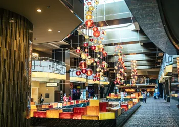 Golden Nugget hotel thumbnail 2