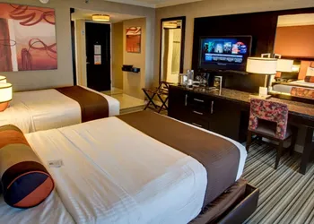 Golden Nugget hotel thumbnail 7