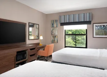 Hampton Inn & Suites Wilkes-Barre/Scranton hotel thumbnail 5