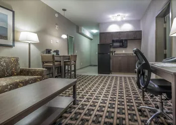 Timber Ridge Inn and Suites hotel thumbnail 8