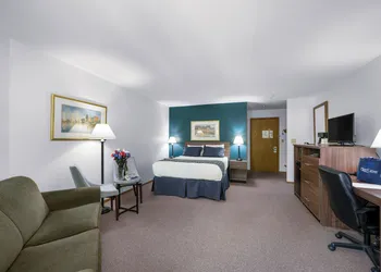 Pine Grove Resort hotel thumbnail 7