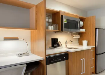 Home2 Suites by Hilton Florida City, FL hotel thumbnail 4