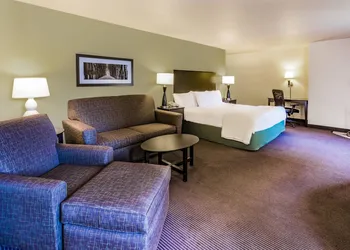 AmericInn by Wyndham Hampton hotel thumbnail 5