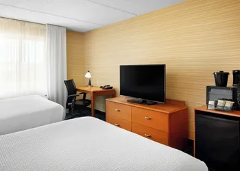Fairfield Inn & Suites by Marriott Plainville hotel thumbnail 8